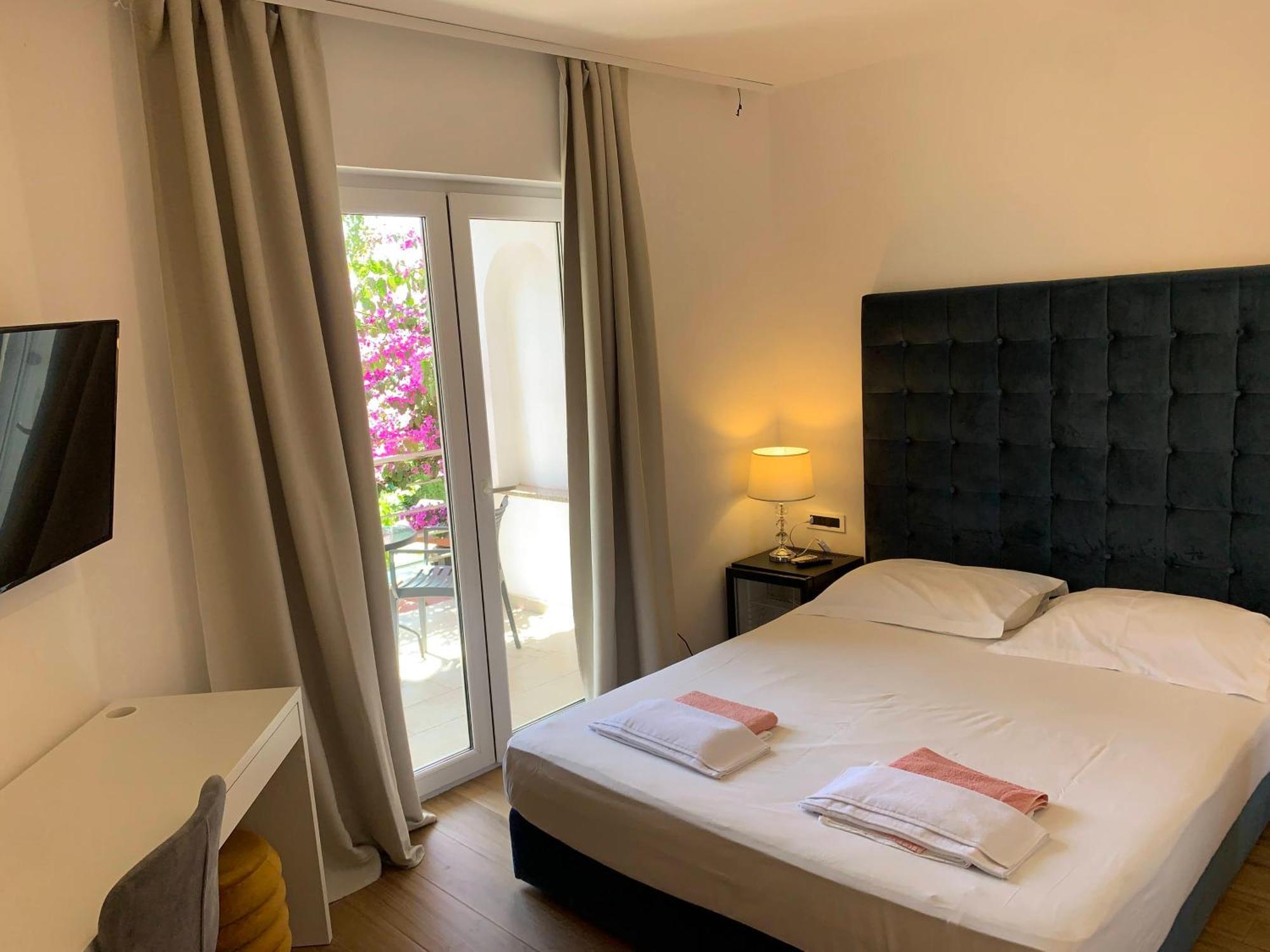 Gargamelo Pension Porec Exterior photo
