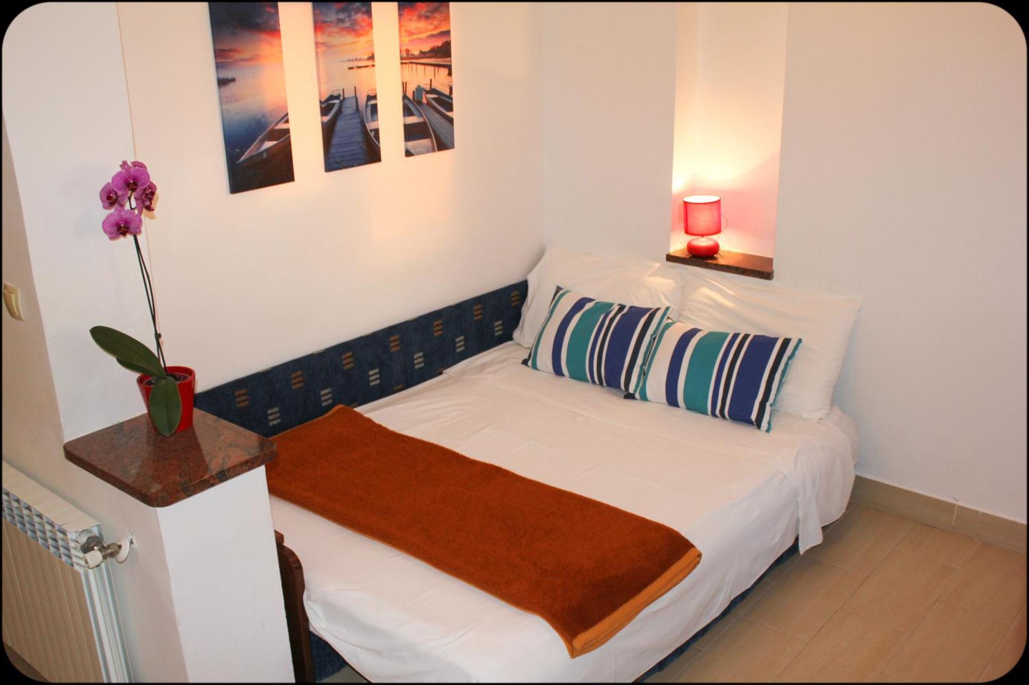 Gargamelo Pension Porec Exterior photo